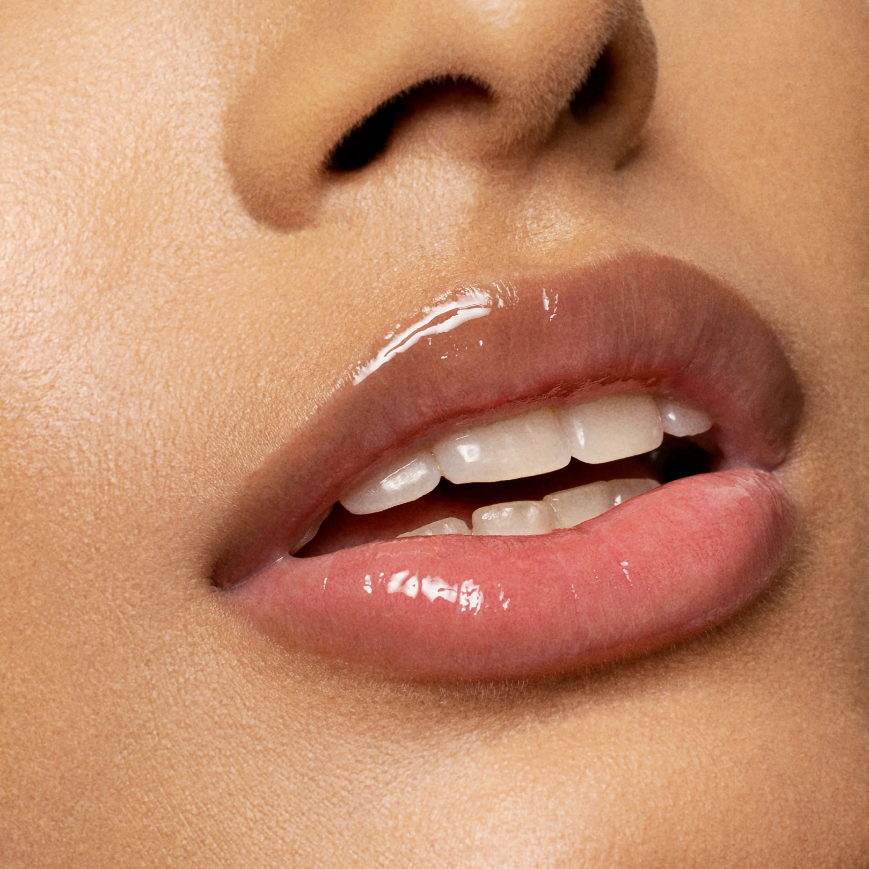 Fantôme Liquid Lipstick Vinyl - Image 4