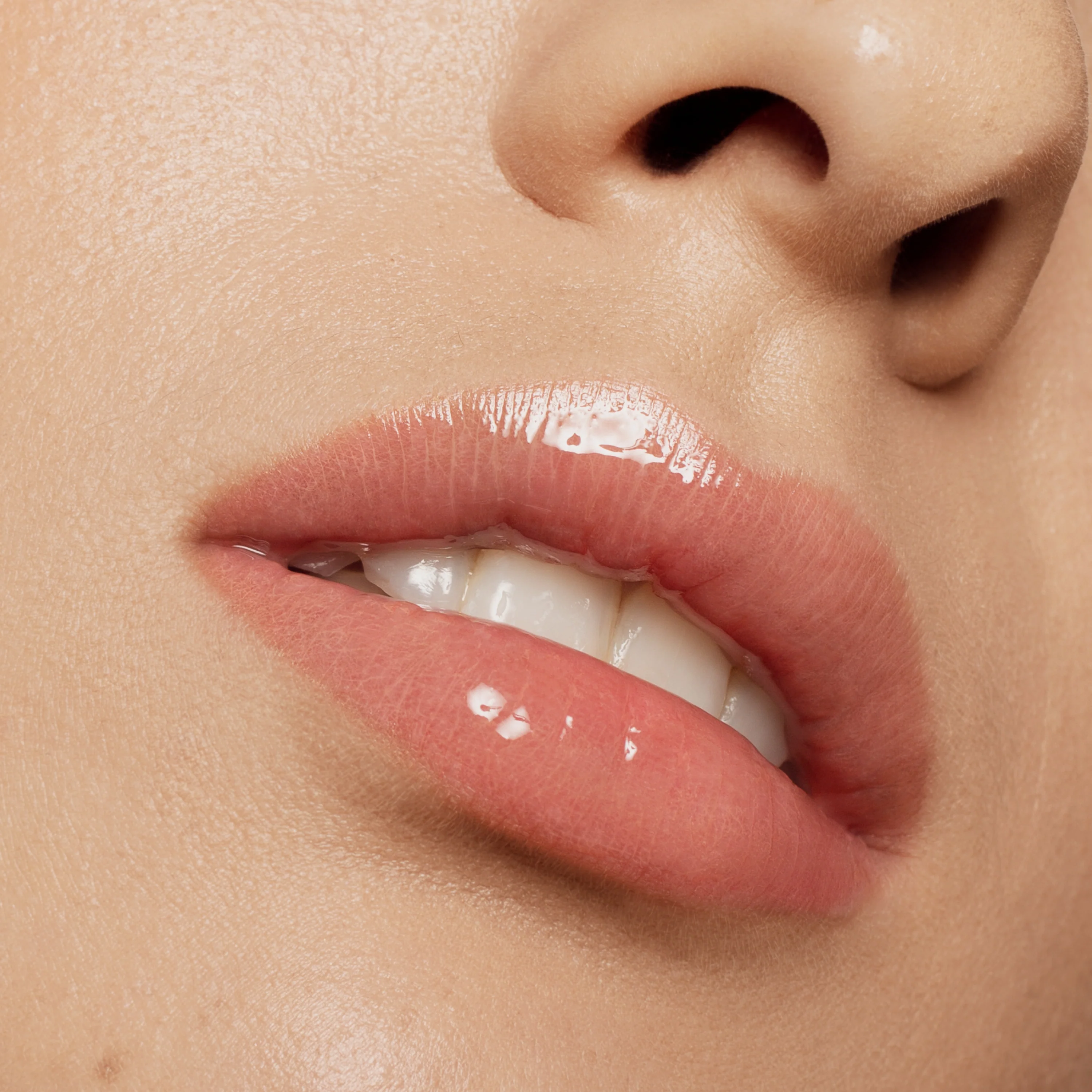 Fantôme Liquid Lipstick Vinyl - Image 5
