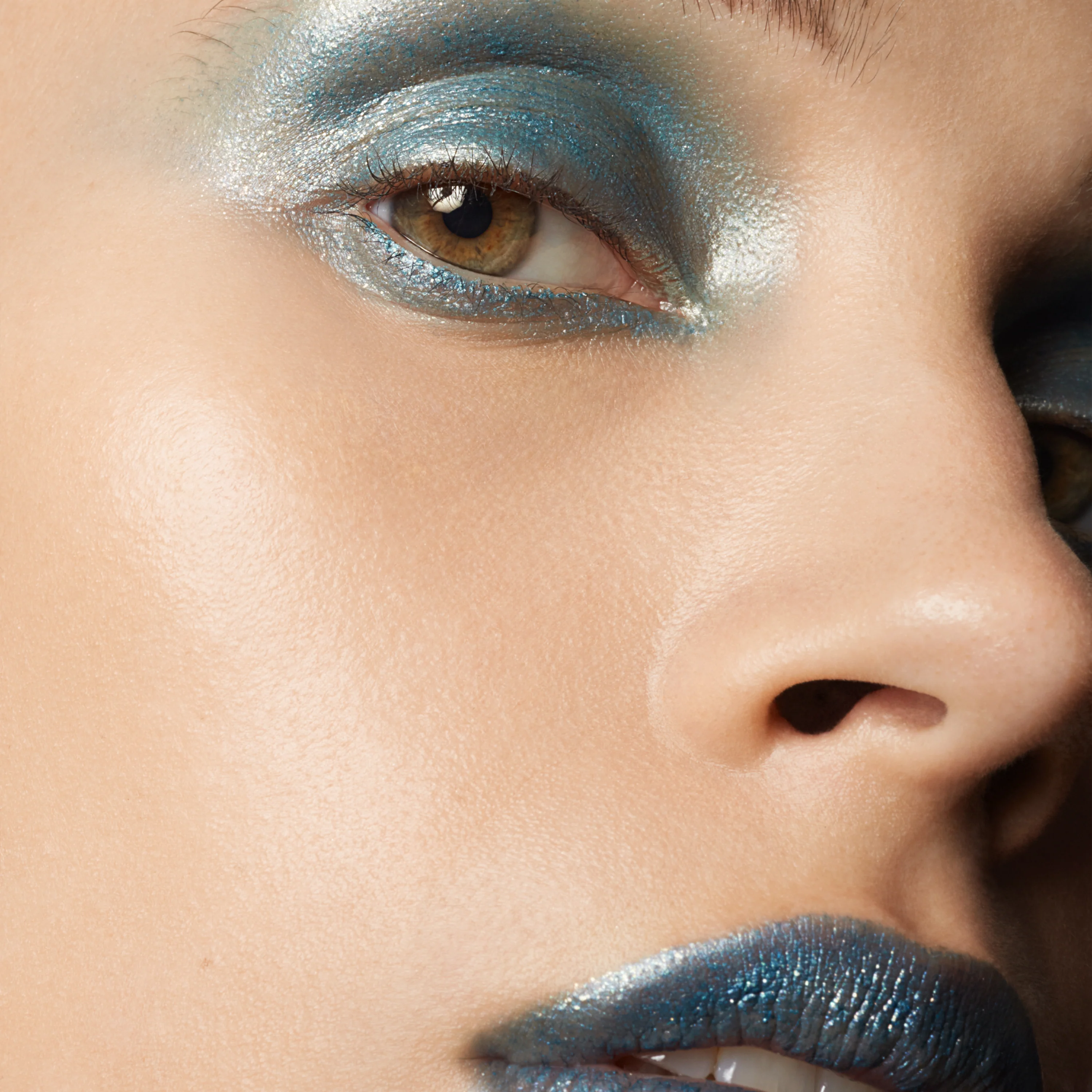 Kinda Blue Colour Stick - Image 4