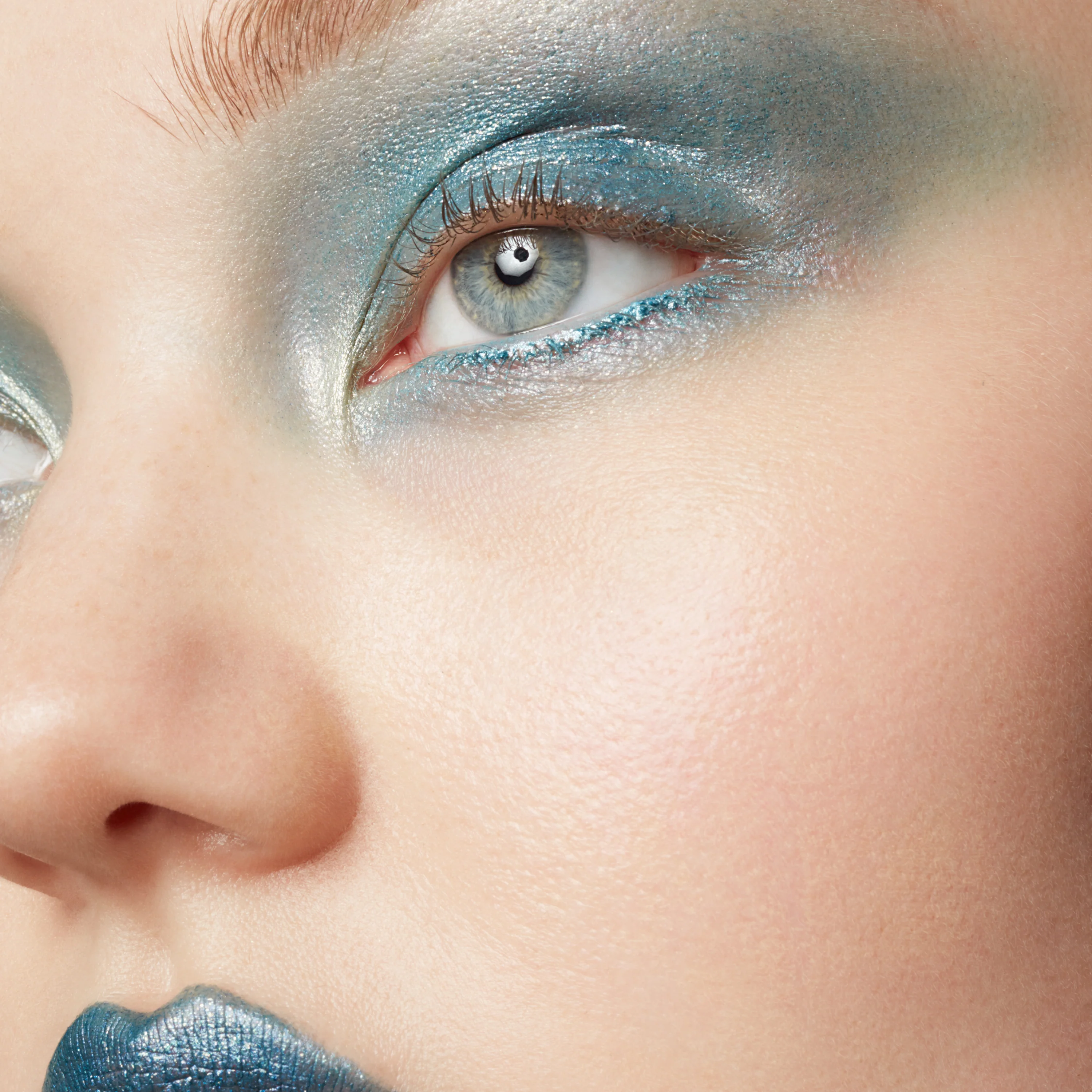 Kinda Blue Colour Stick - Image 5
