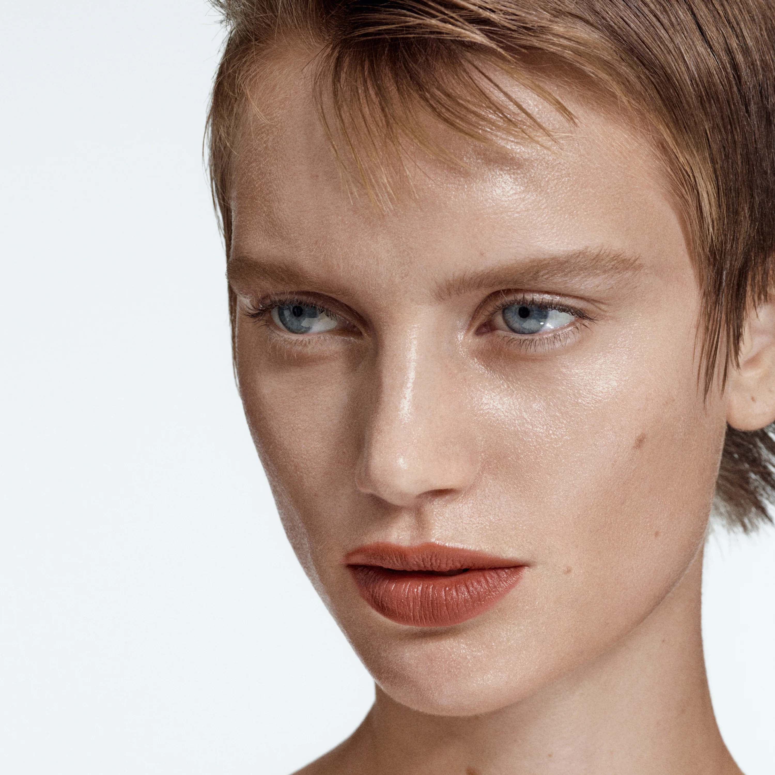 Liquid Lipstick Matte Calmer 185 - Image 4