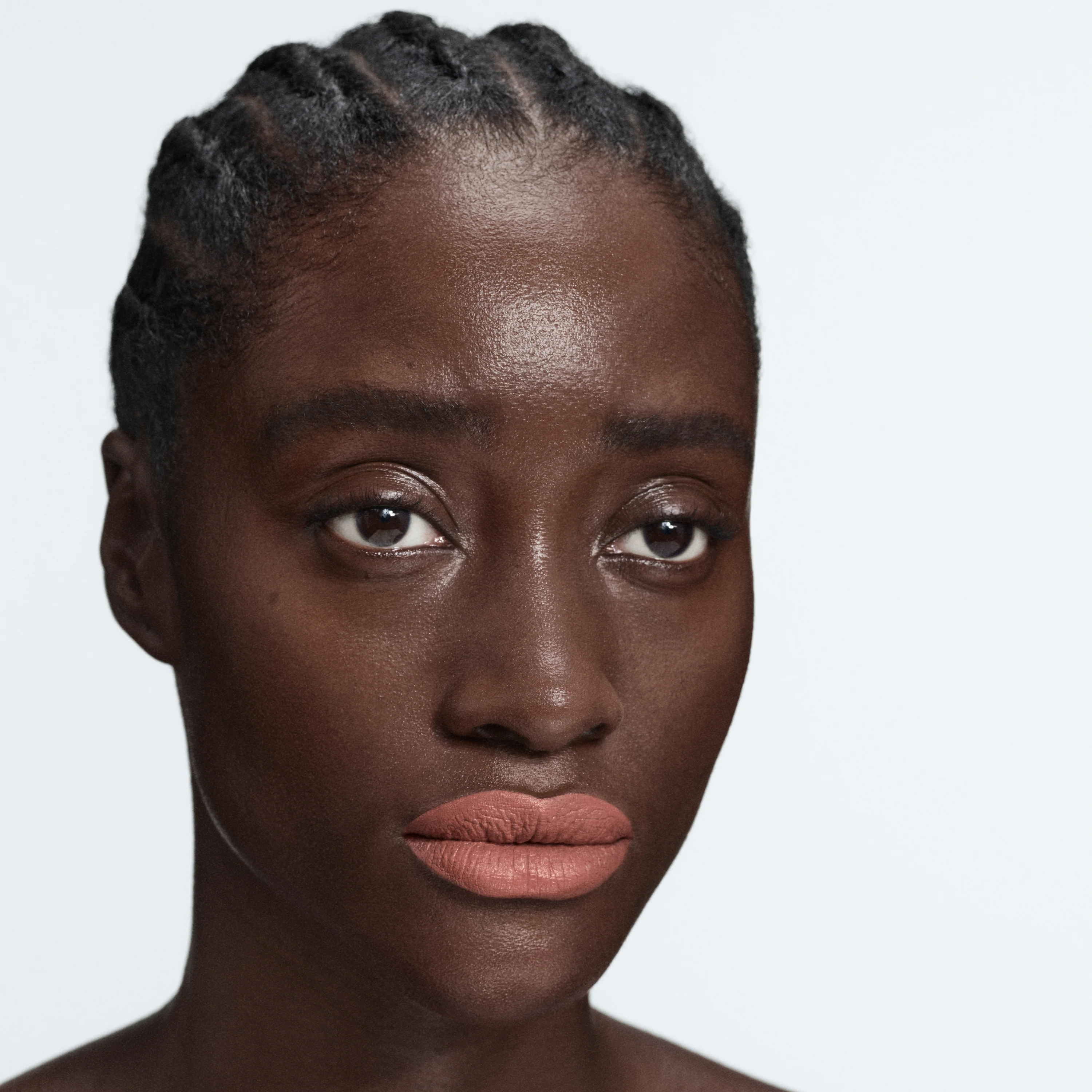 Liquid Lipstick Matte Muted Cry 112 - Image 5