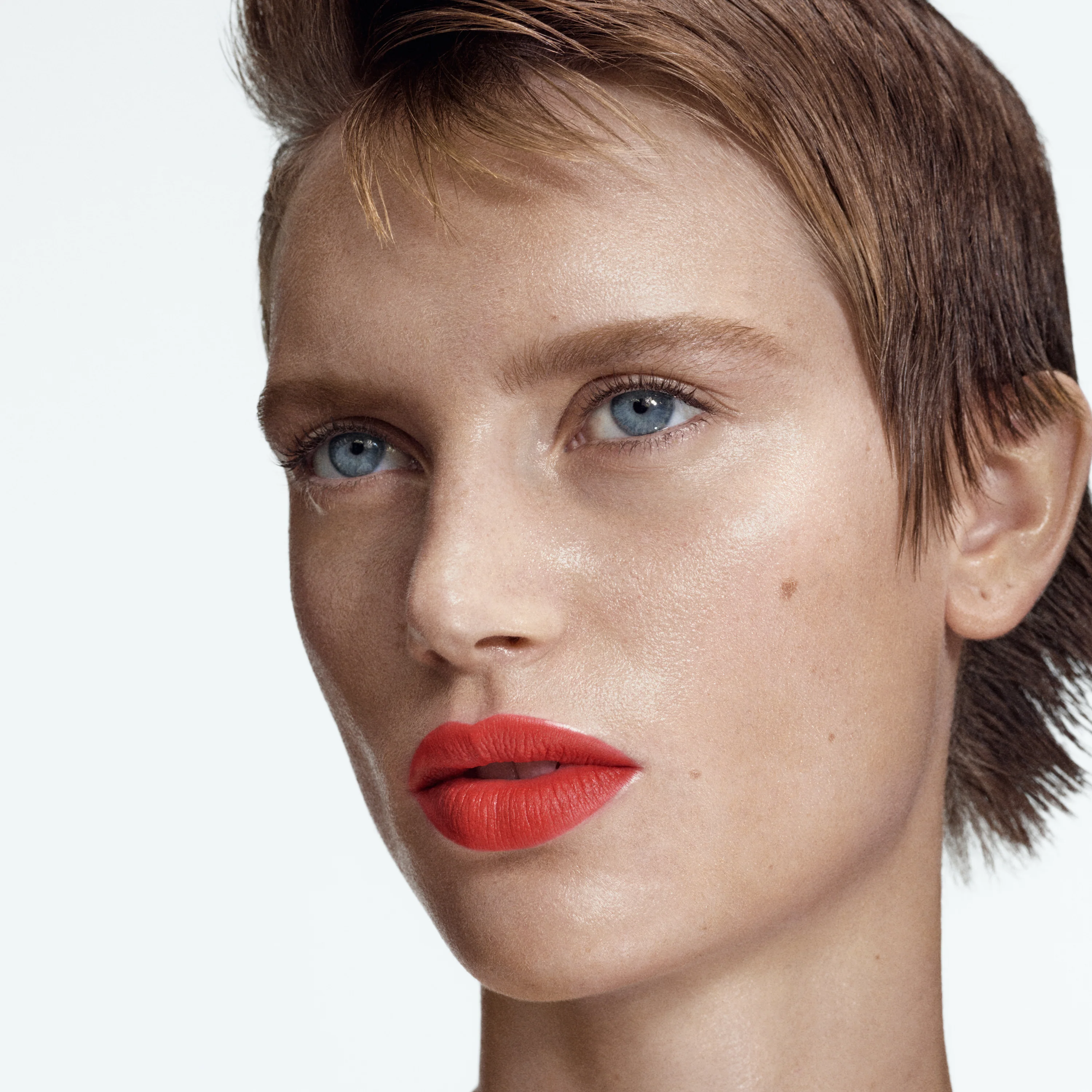 Liquid Lipstick Matte Red Coma 250 - Image 6