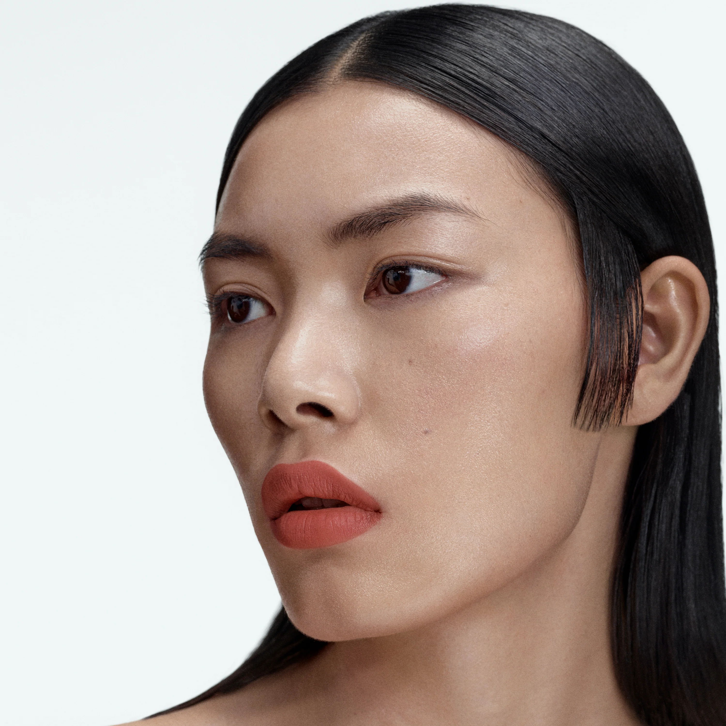 Liquid Lipstick Matte Space in Between 161 - Image 6