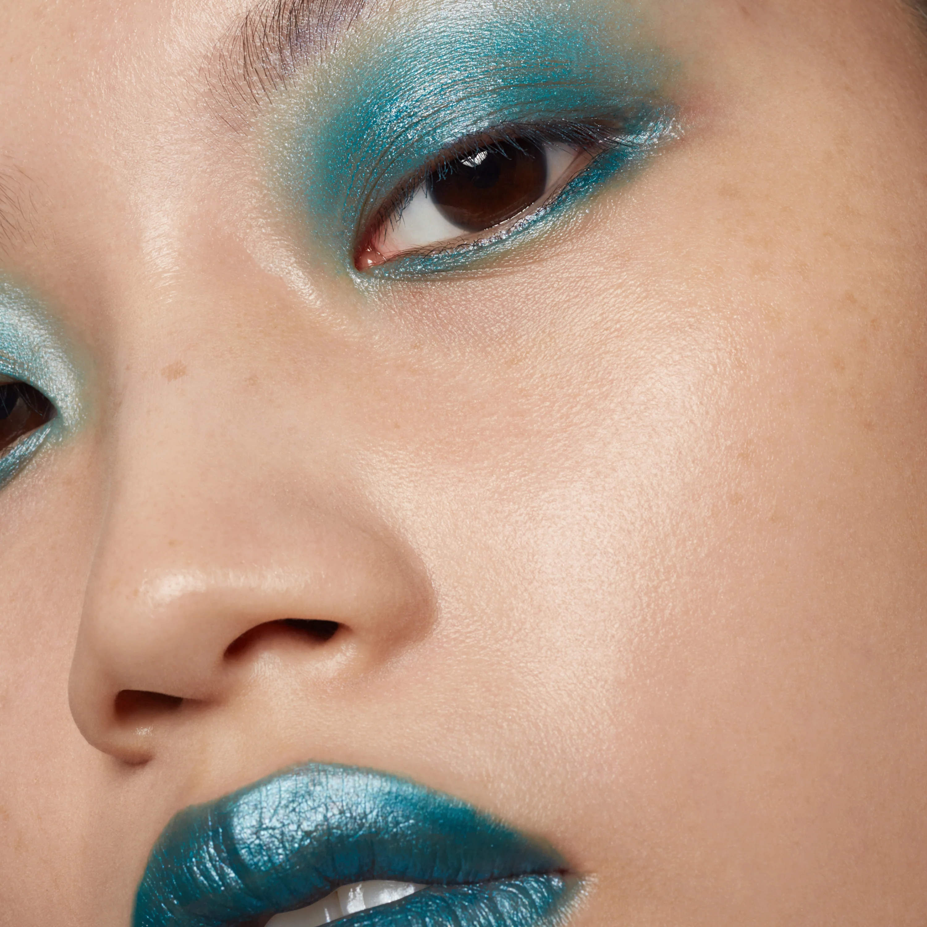 Medium Blue Colour Stick - Image 4